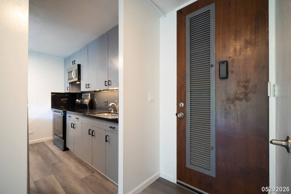 Condo for rent at 1515 Nuuanu Ave, Honolulu, HI 96817