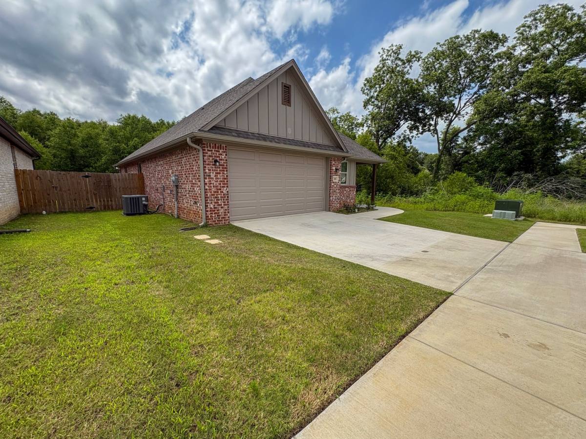 House for rent at 205 Lindsey Lane, Whitehouse, TX 75791