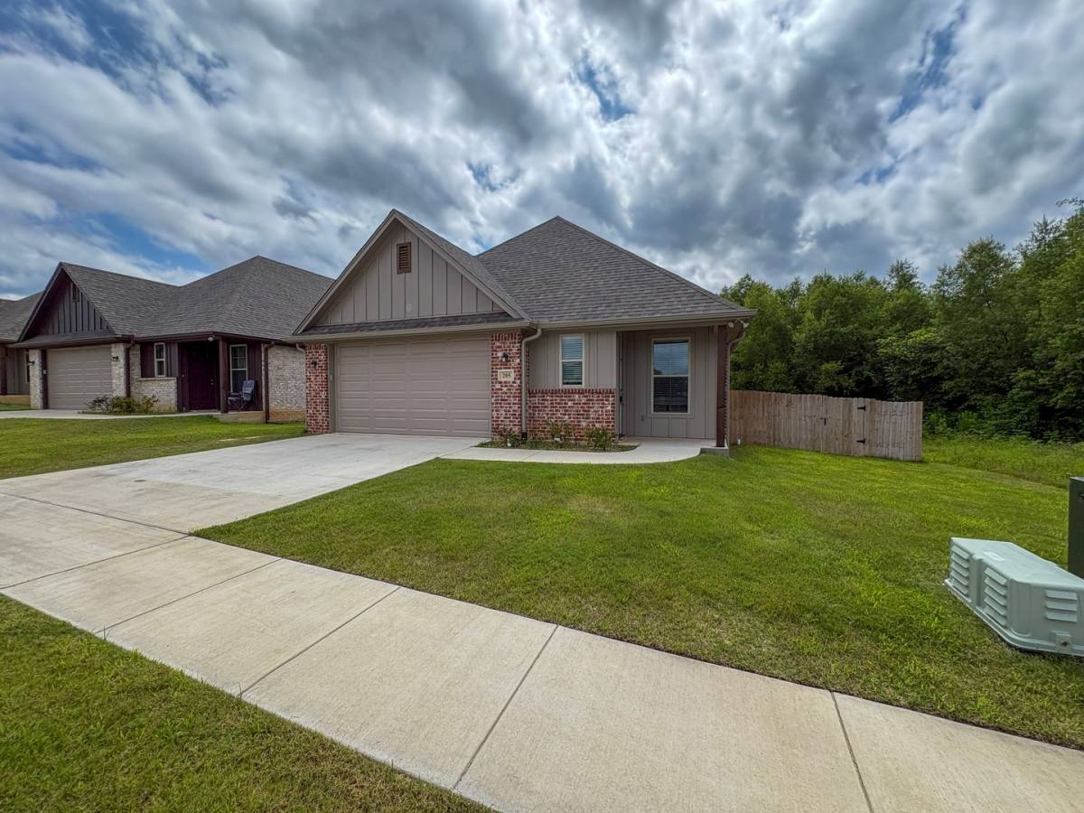 House for rent at 205 Lindsey Lane, Whitehouse, TX 75791