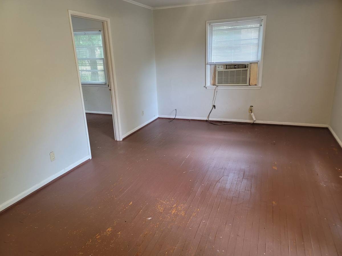 House for rent at 2833 Wesley Dr, Columbia, SC 29204