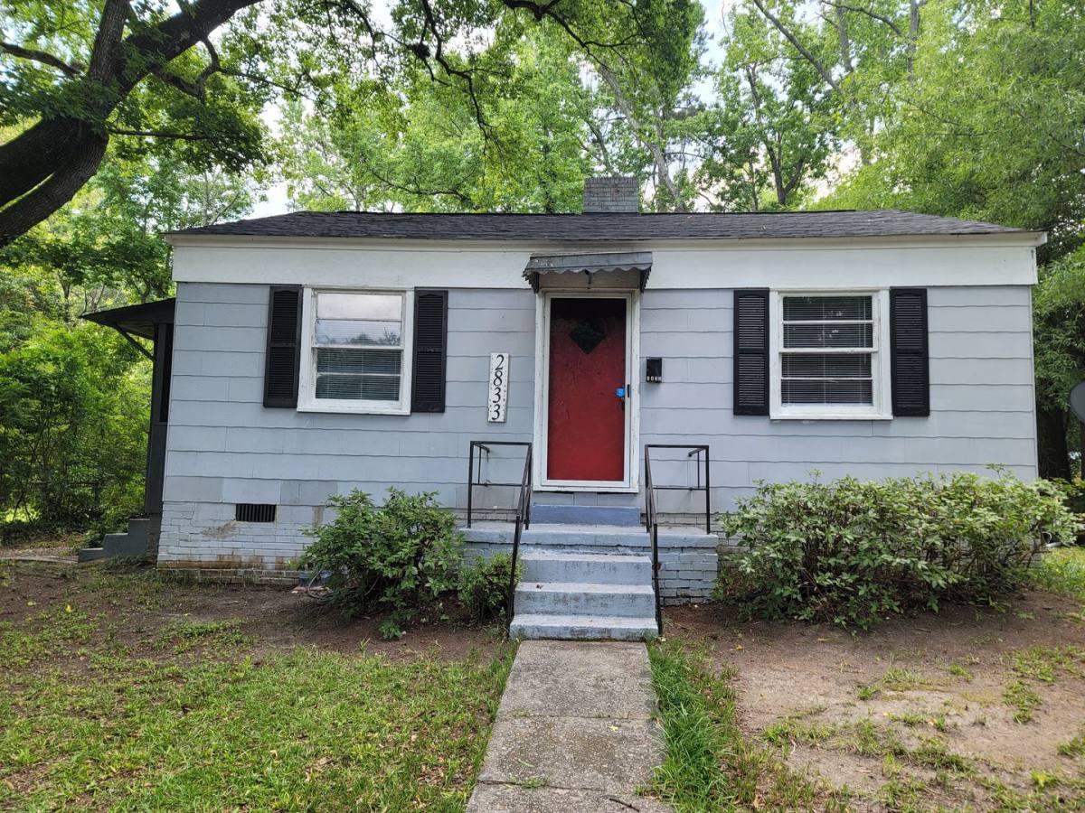 House for rent at 2833 Wesley Dr, Columbia, SC 29204