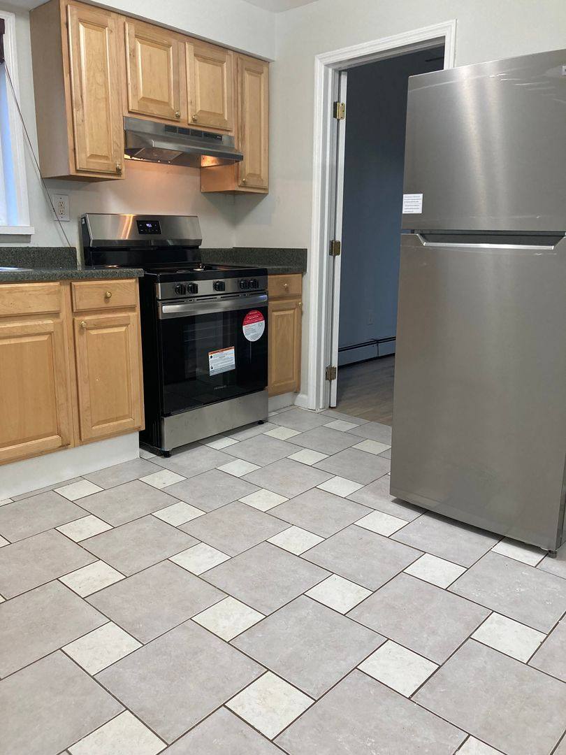 Apartment for rent at 102 Evergreen St, Bayonne, NJ 07002