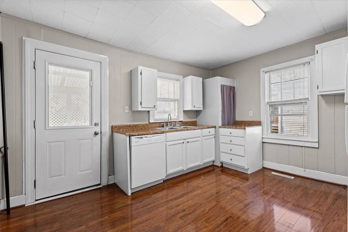 House for rent at 365 5th St, Richmond, KY 40475