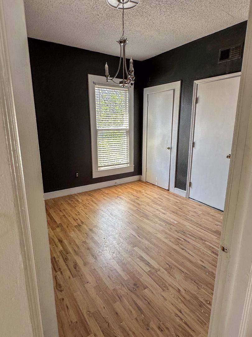 House for rent at 821 S Campbell, Springfield, MO 65806