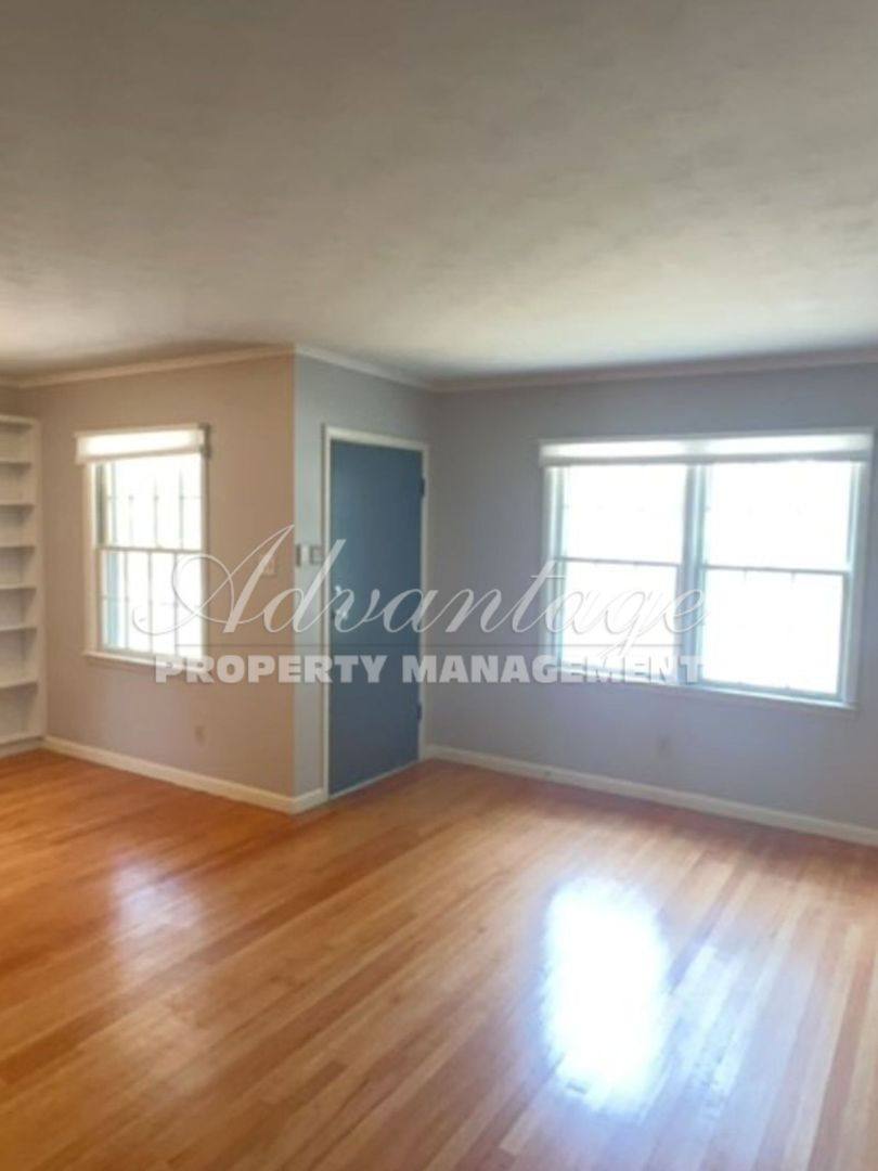 House for rent at 1552 Delmont Rd, Memphis, TN 38117