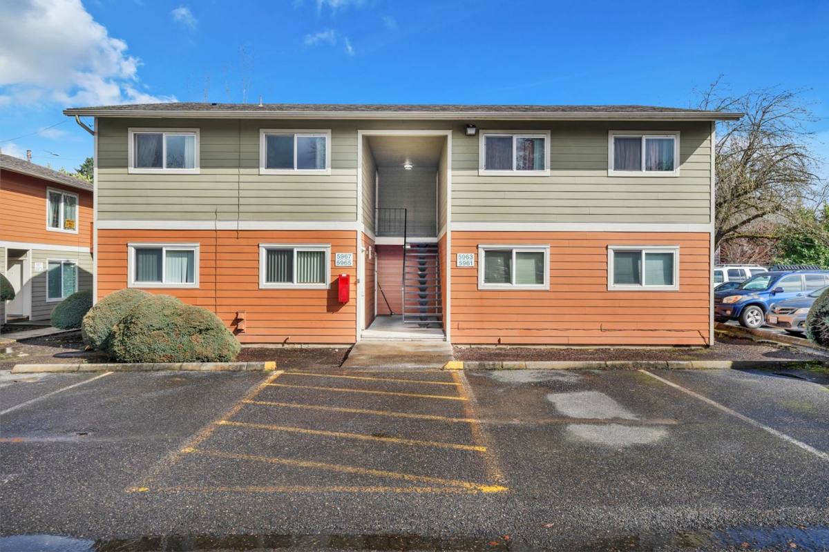 Apartment for rent at 6061 N Fessenden St, Portland, OR 97203