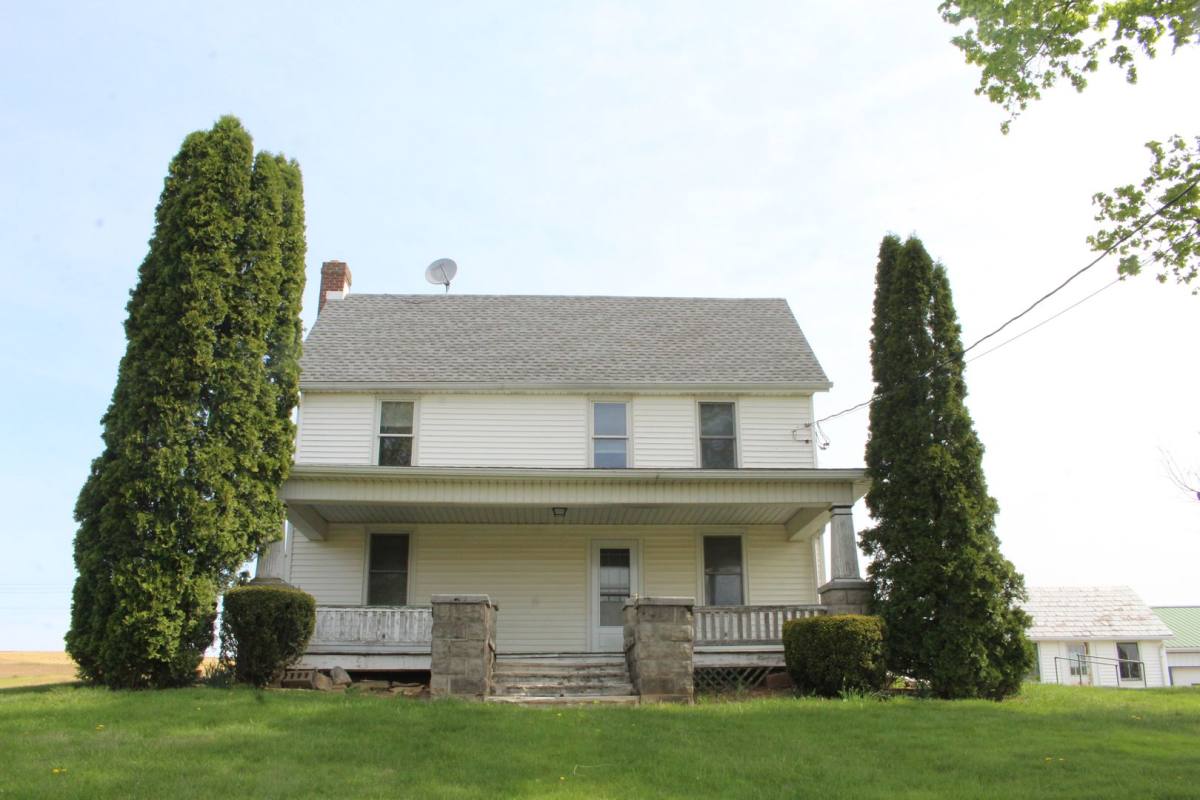 House for rent at 16093 Mellinger Lane, Stewartstown, PA 17363