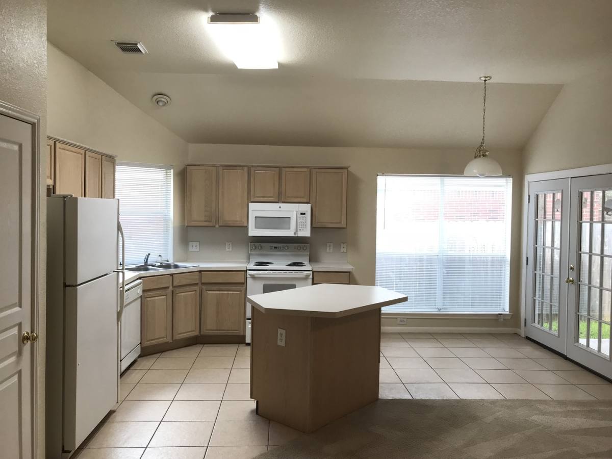 House for rent at 2520 Crested Heights, Schertz, TX 78154