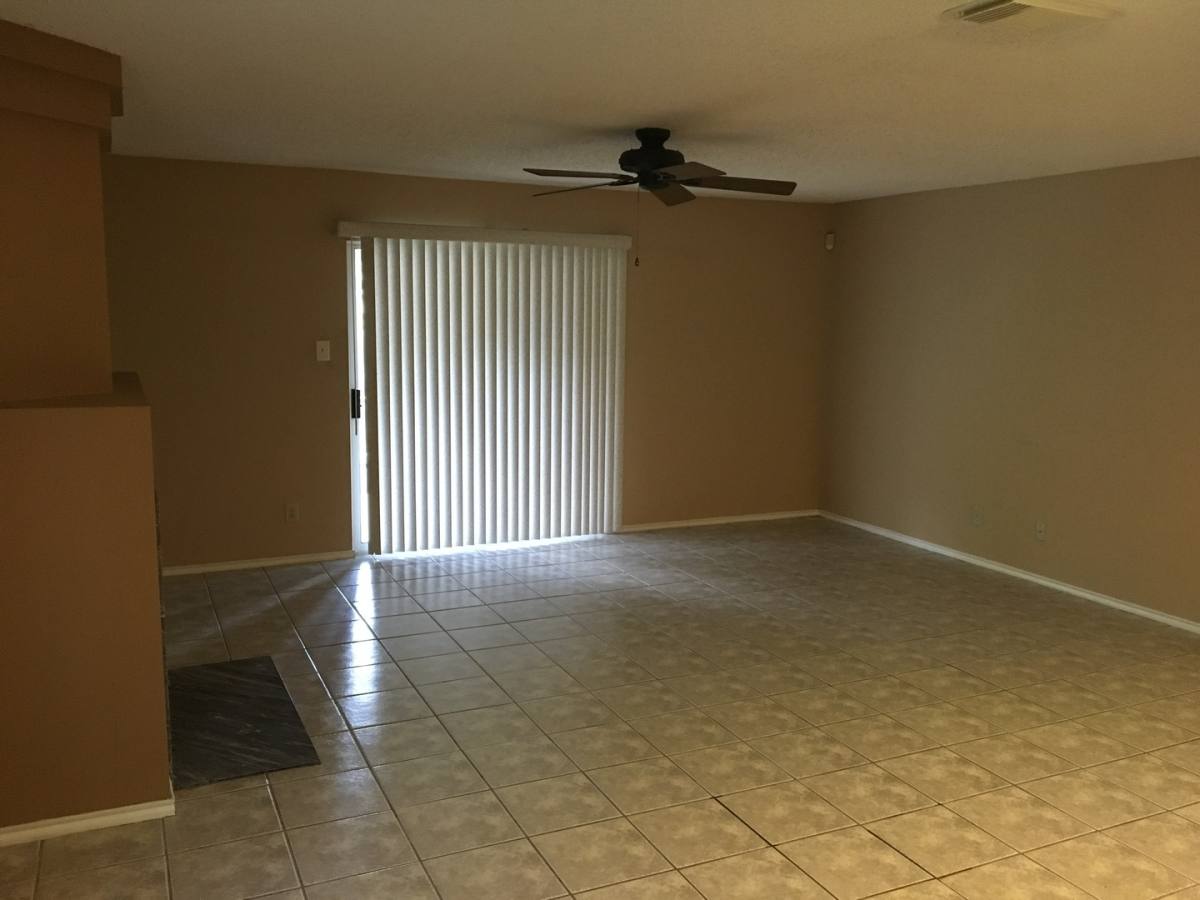 House for rent at 8003 Chestnut Manor Dr, Converse, TX 78109