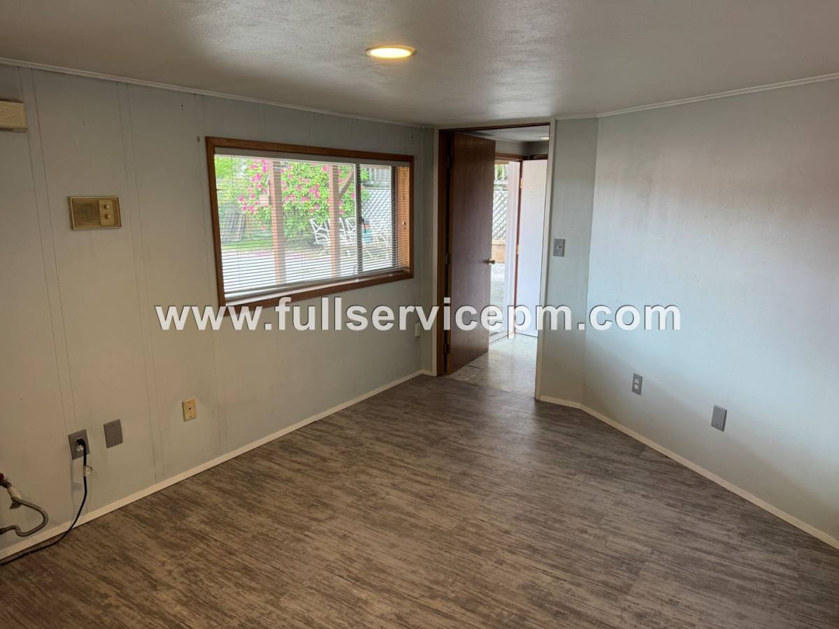 Townhouse for rent at 625 Ave B, Snohomish, WA 98290