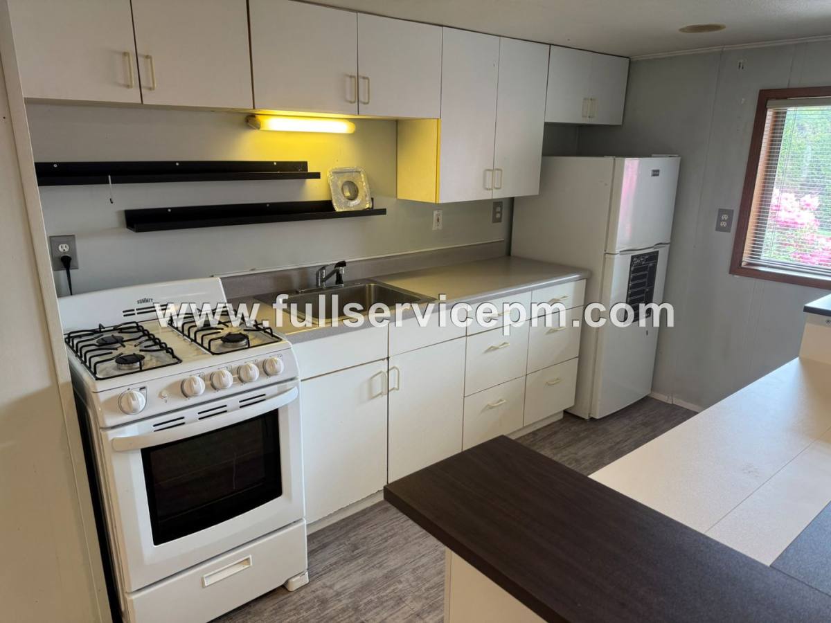 Townhouse for rent at 625 Ave B, Snohomish, WA 98290