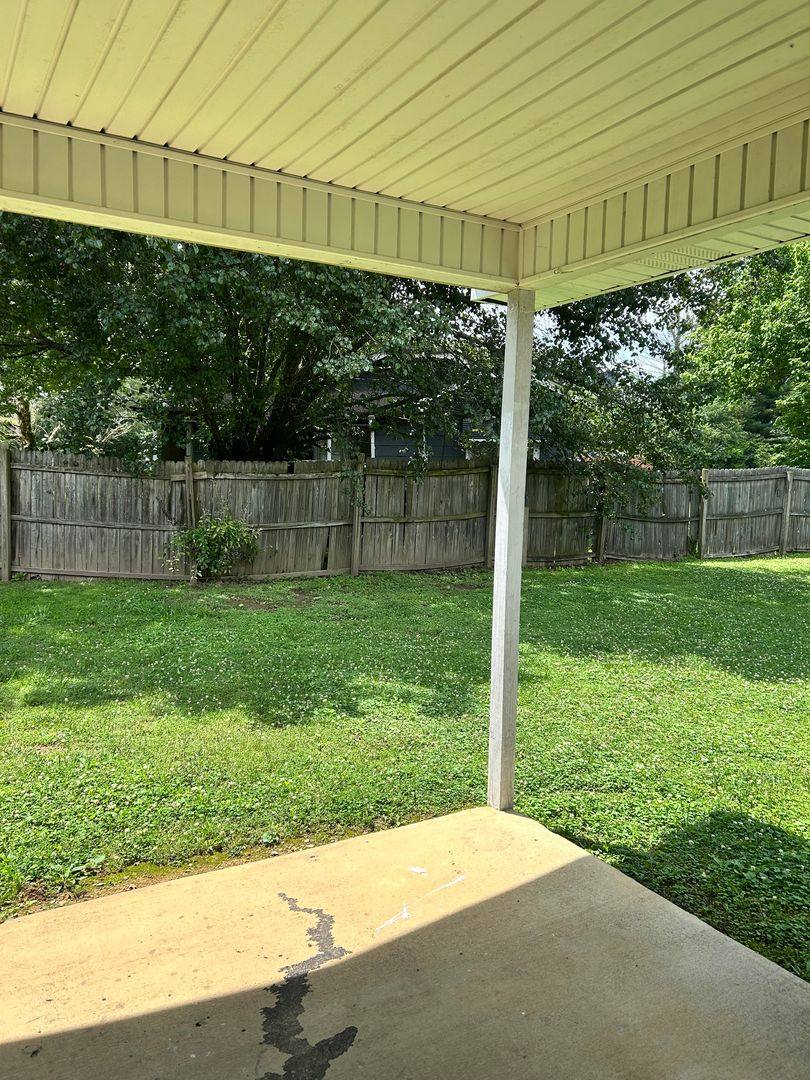 Townhouse for rent at 100 Biltford Ave, Rossville, GA 30741