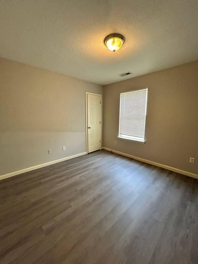 Townhouse for rent at 100 Biltford Ave, Rossville, GA 30741