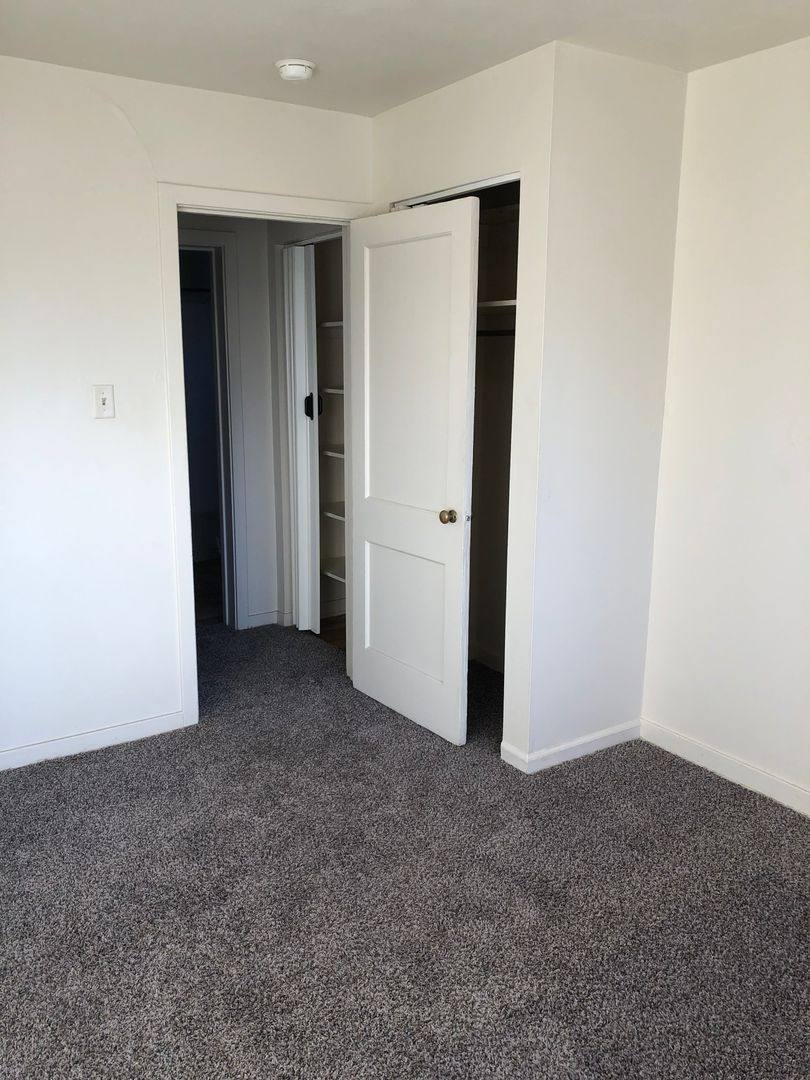 Apartment for rent at 1300-1500 Oakland Rd NE, Cedar Rapids, IA 52402