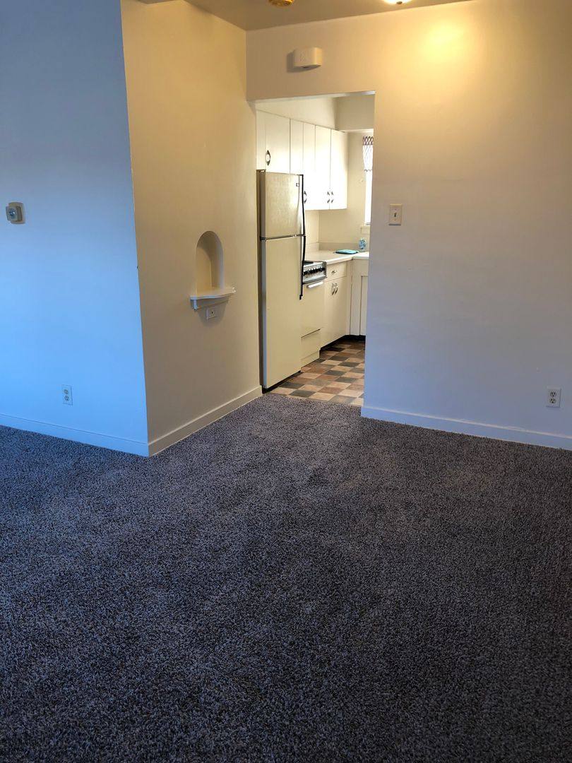 Apartment for rent at 1300-1500 Oakland Rd NE, Cedar Rapids, IA 52402