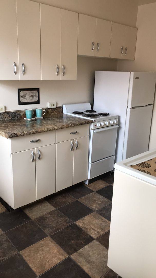 Apartment for rent at 1300-1500 Oakland Rd NE, Cedar Rapids, IA 52402
