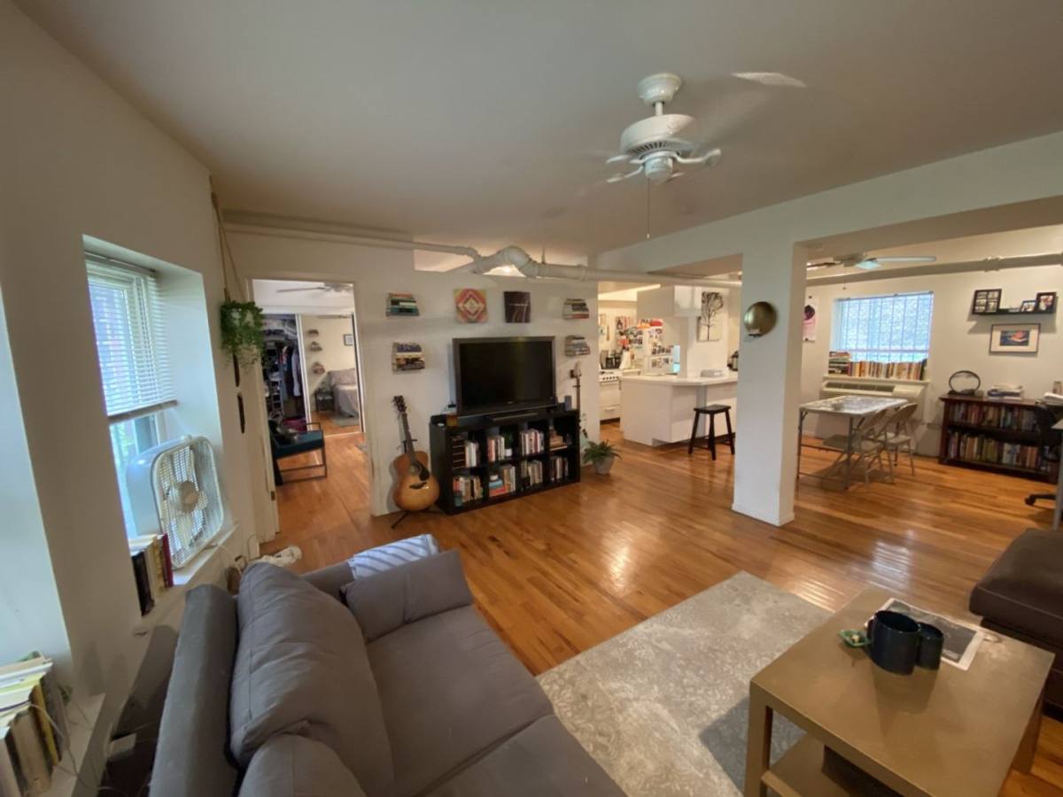 Apartment for rent at 5527 N Kenmore Ave, Chicago, IL 60640