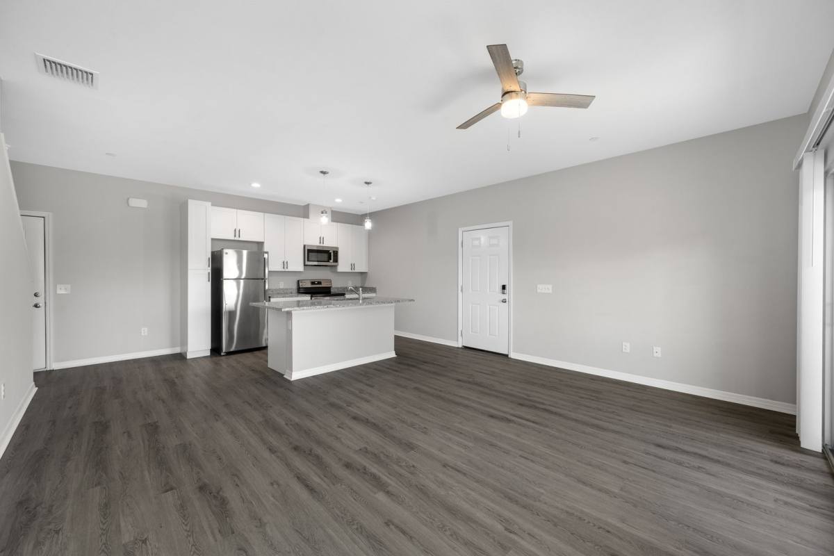 Townhouse for rent at 3301 Whitney Rd, Clearwater, FL 33760