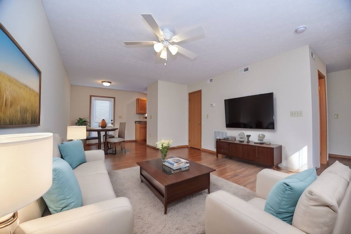 Townhouse for rent at 5371 Big Tyler Rd, Charleston, WV 25313