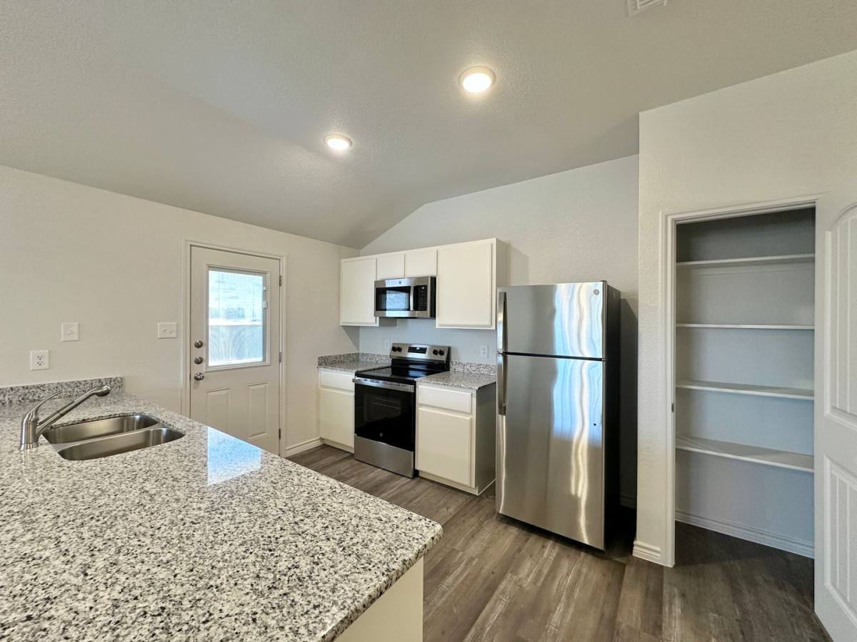 Townhouse for rent at 117 A Dolphin Dr, Temple, TX 76501