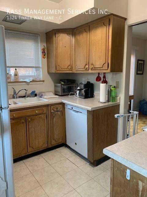 Apartment for rent at 1324 Tinker Way Lane, Glenview, IL 60025