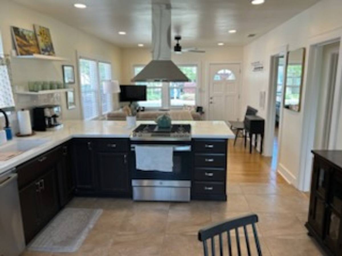 Apartment for rent at 5356 5358 8th Ave, Sacramento, CA 95820