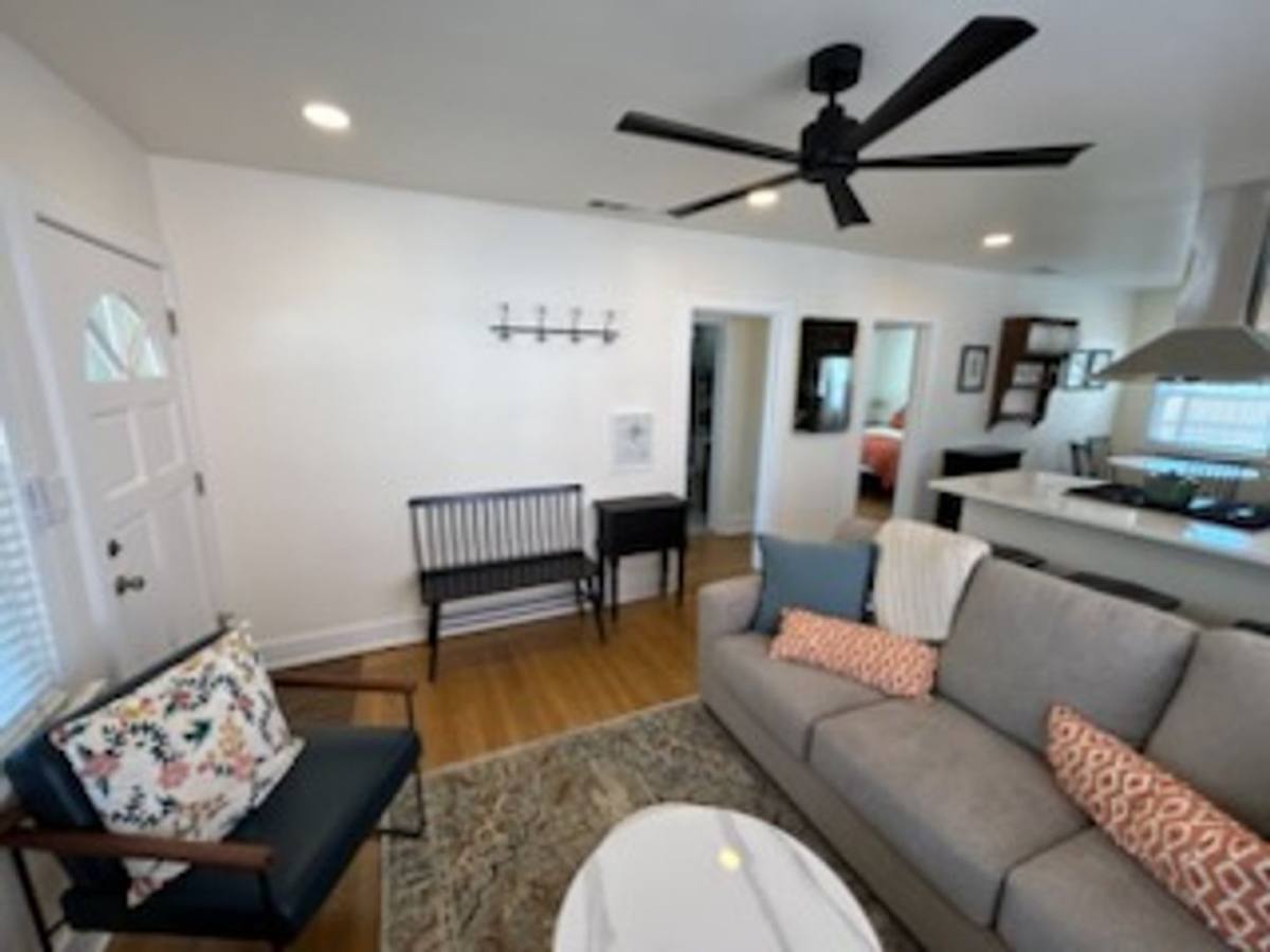 Apartment for rent at 5356 5358 8th Ave, Sacramento, CA 95820