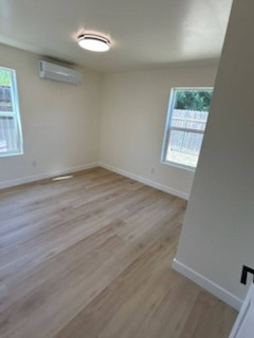 Apartment for rent at 5356 5358 8th Ave, Sacramento, CA 95820