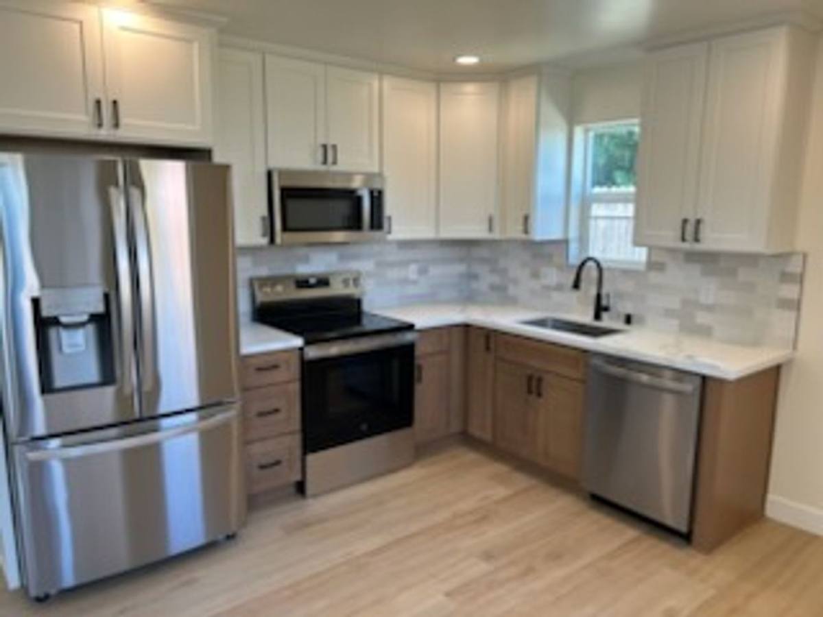 Apartment for rent at 5356 5358 8th Ave, Sacramento, CA 95820