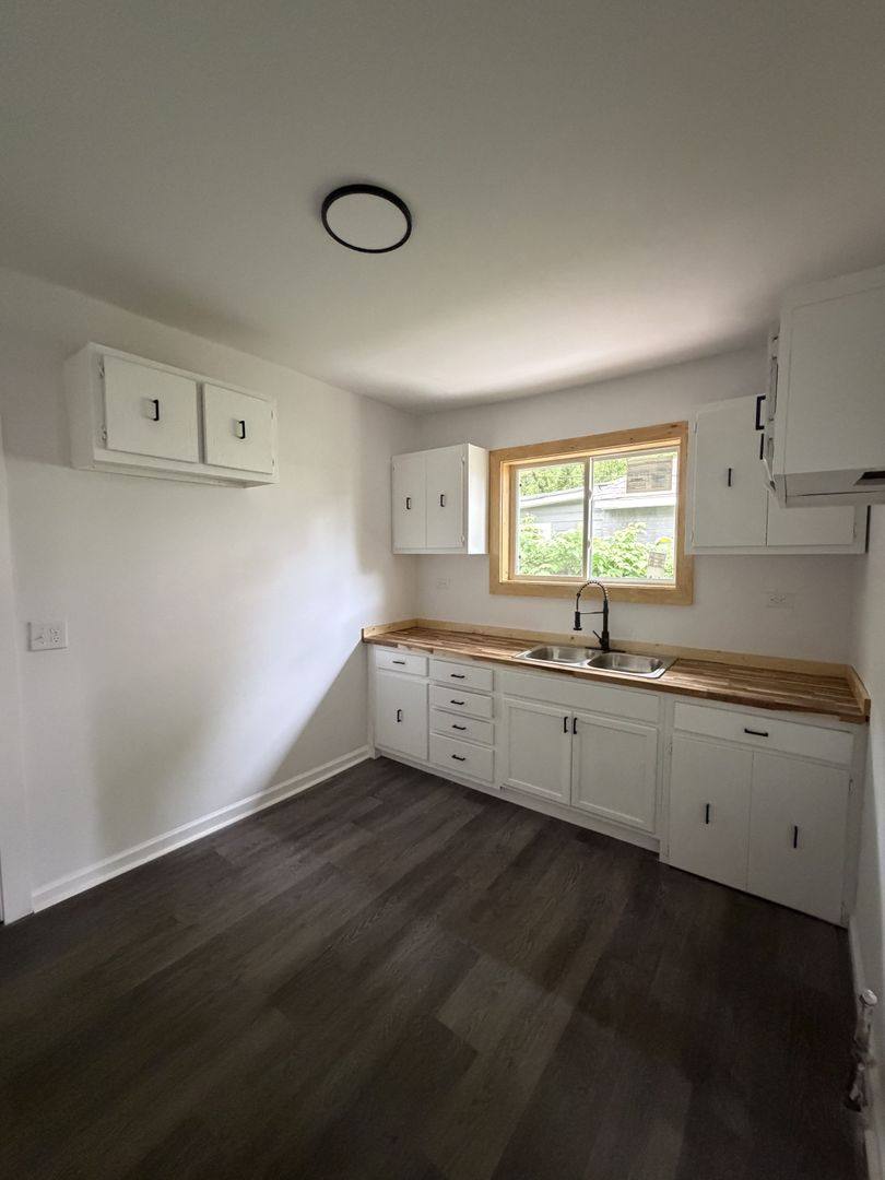 Apartment for rent at 2577 Selman Ave, Memphis, TN 38112