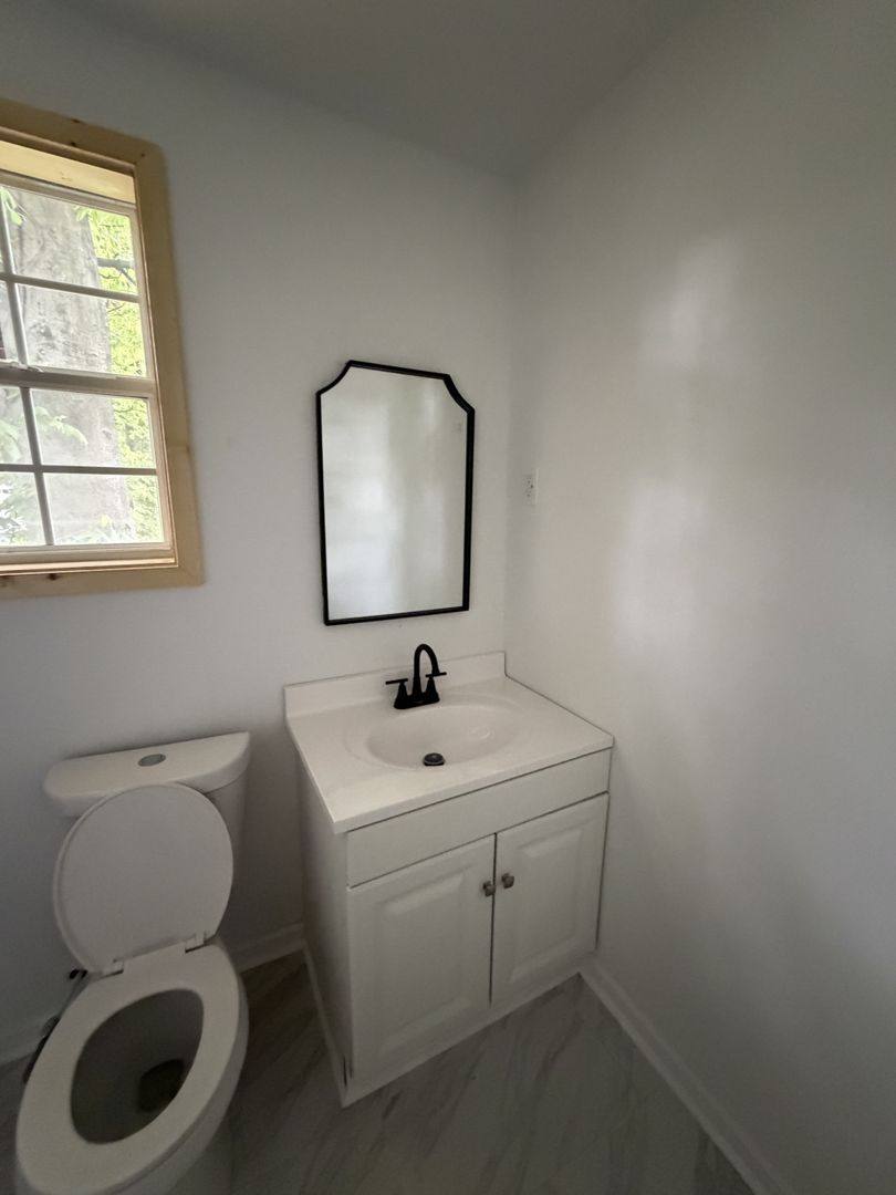 Apartment for rent at 2577 Selman Ave, Memphis, TN 38112