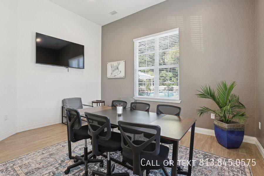 Apartment for rent at 900 SE 3rd Ave, Ocala, FL 34471