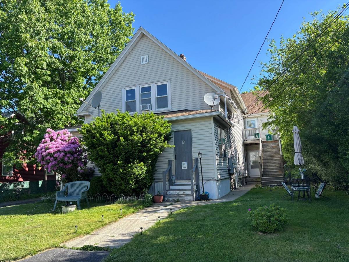 Apartment for rent at 19 Summerhill Ave, Worcester, MA 01606