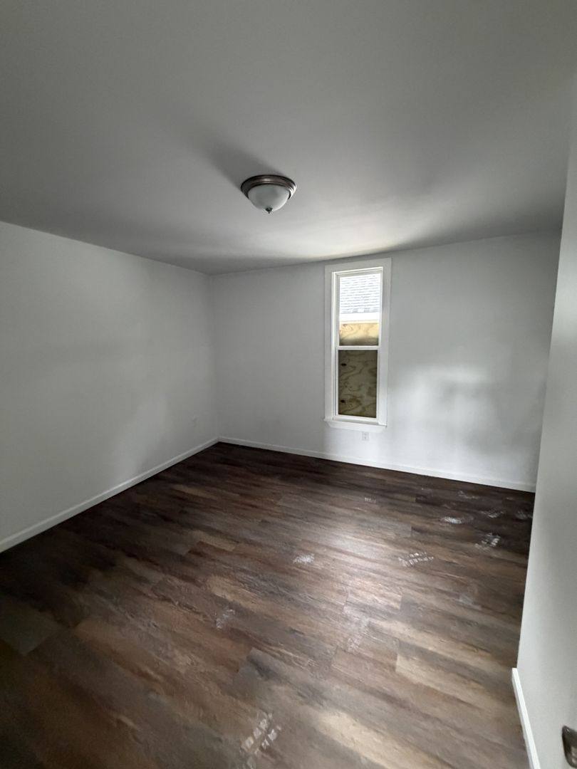 Apartment for rent at 746 Barrett Place, Memphis, TN 38104