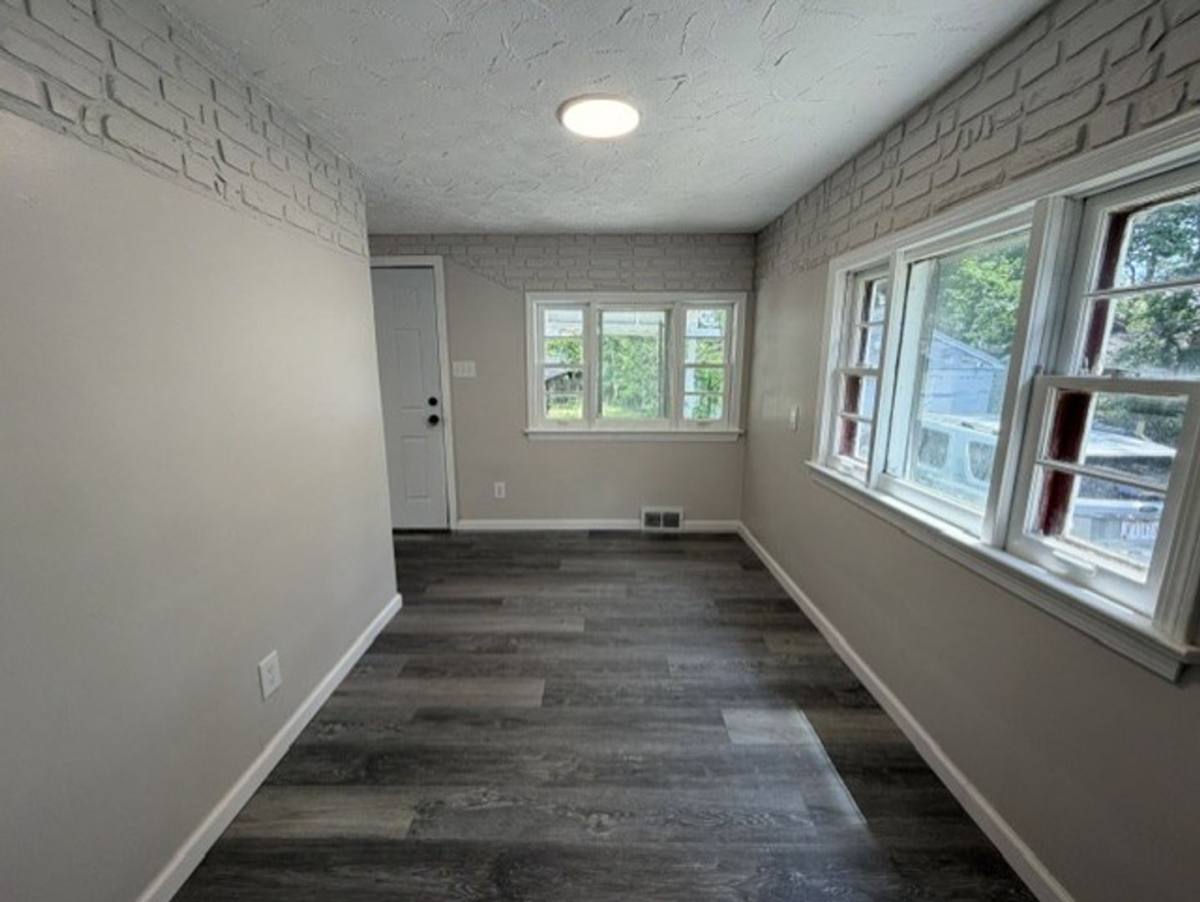 House for rent at 621 Hudson Ave, Akron, OH 44306