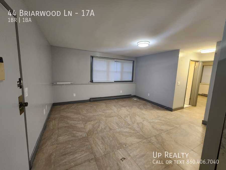 Apartment for rent at 44 Briarwood Lane, Branford, CT 06405