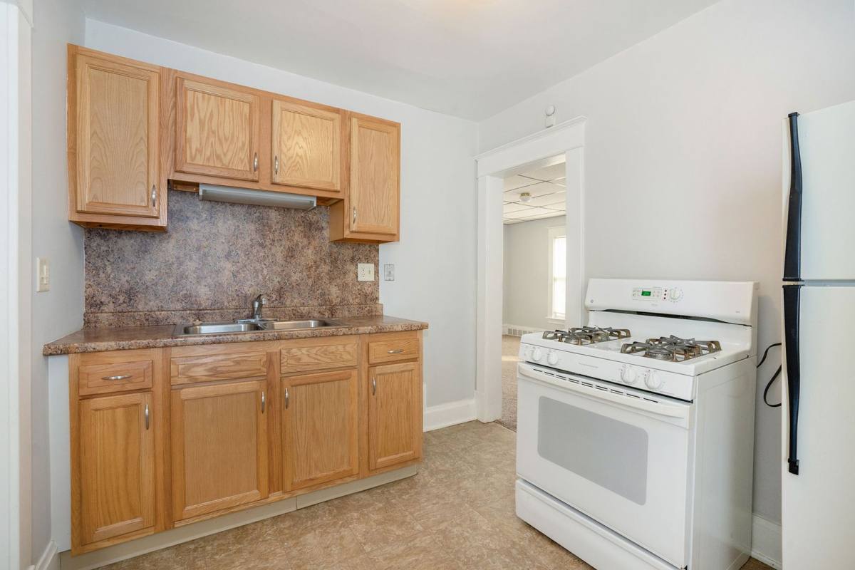 Apartment for rent at 1147 Hermitage SE, Grand Rapids, MI 49506