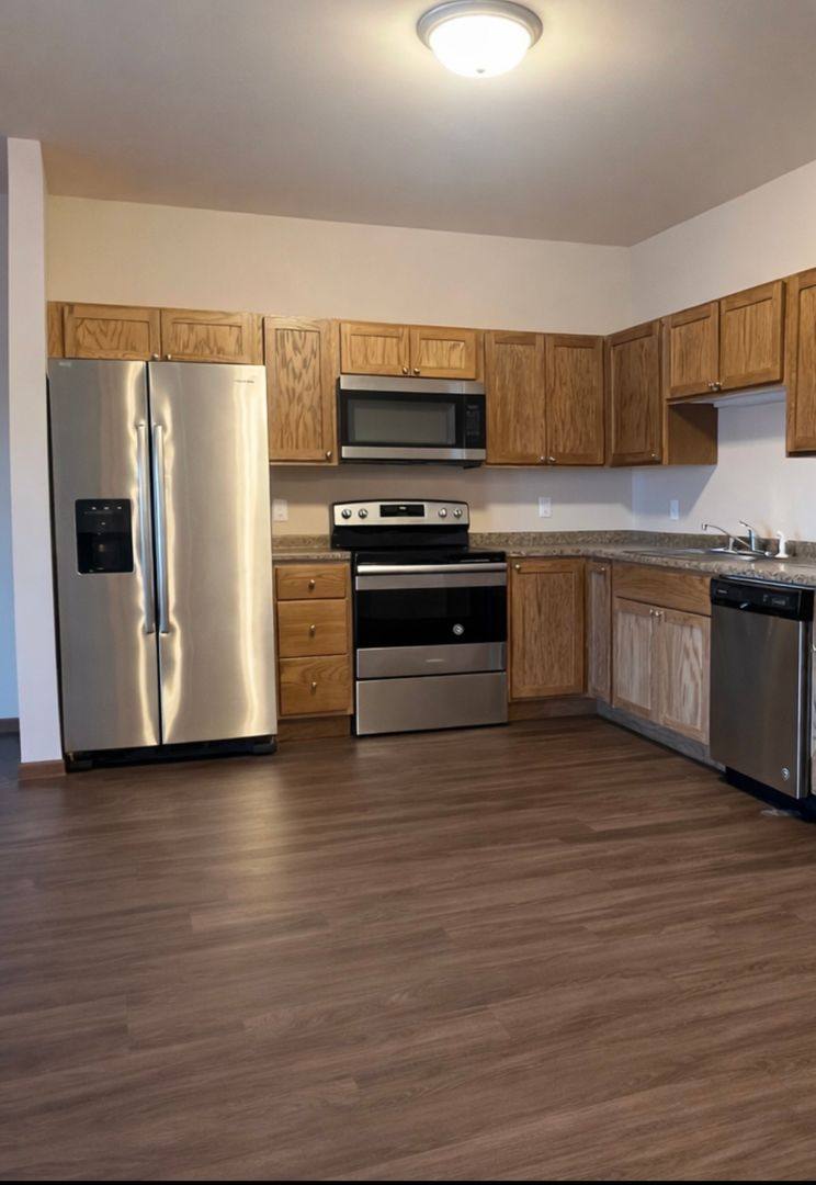 Apartment for rent at 2040 Prairie Rose Dr, Mankato, MN 56001
