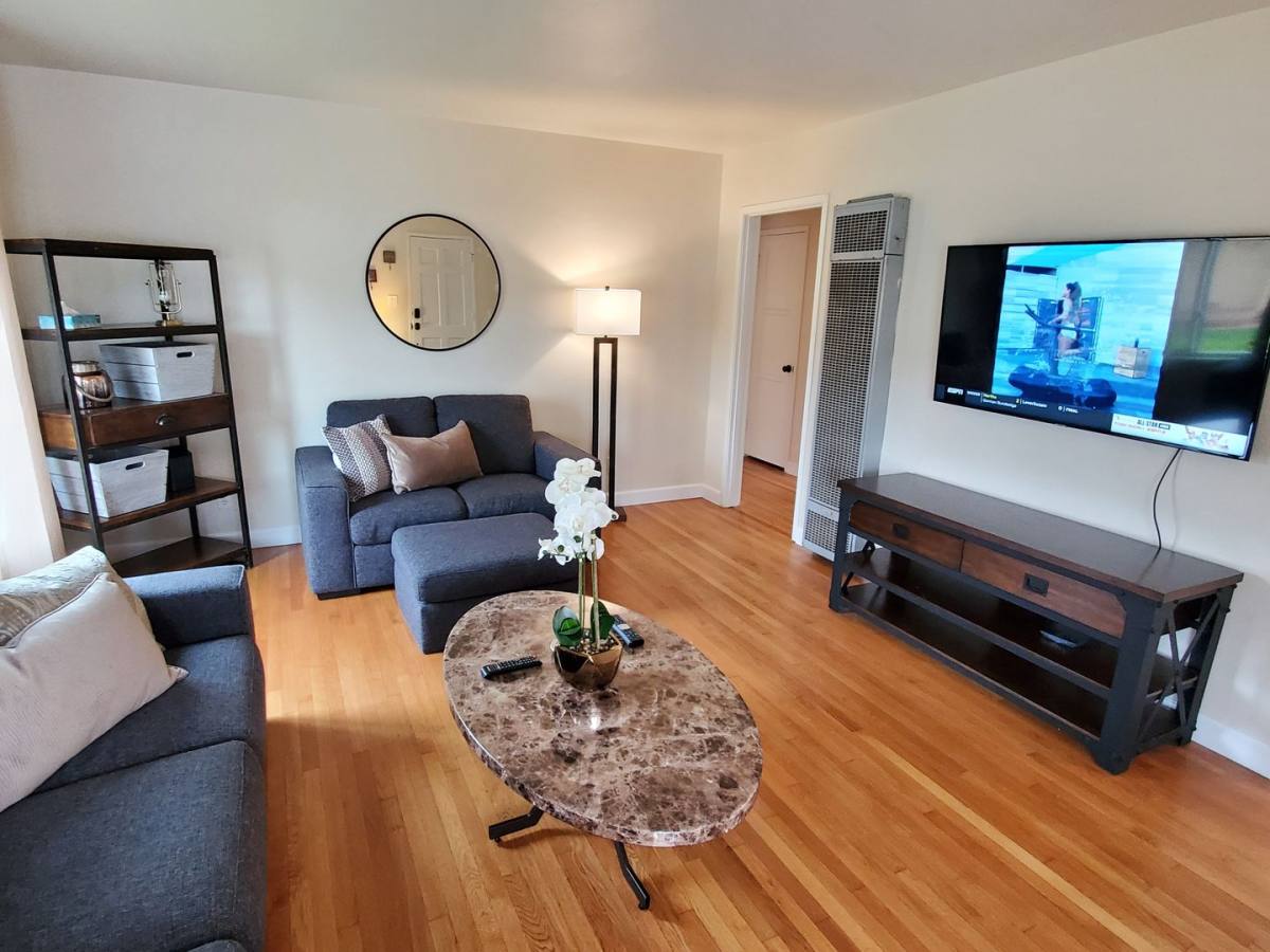 Apartment for rent at 1558-1564 Ebers St, San Diego, CA 92107