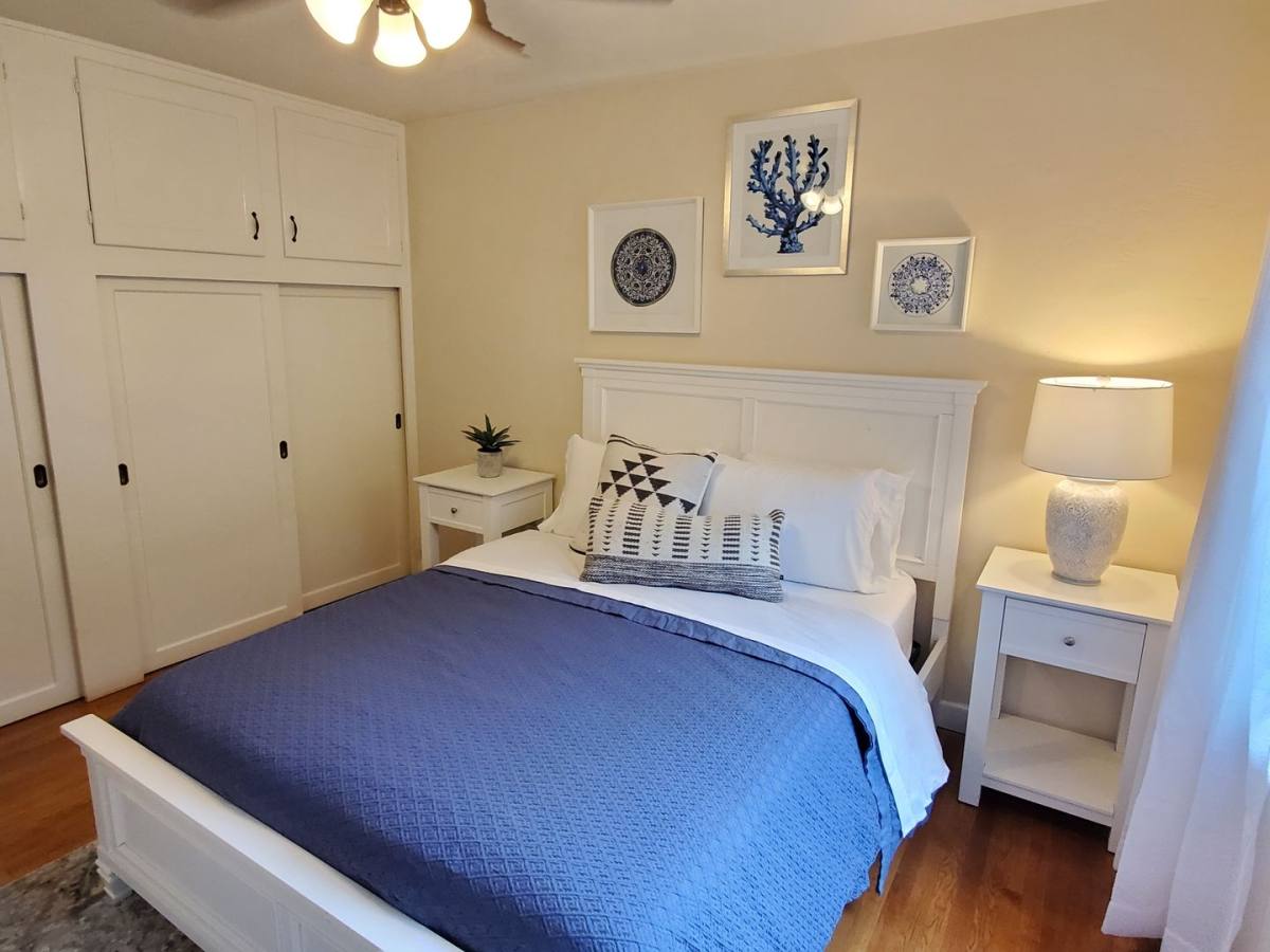 Apartment for rent at 1558-1564 Ebers St, San Diego, CA 92107