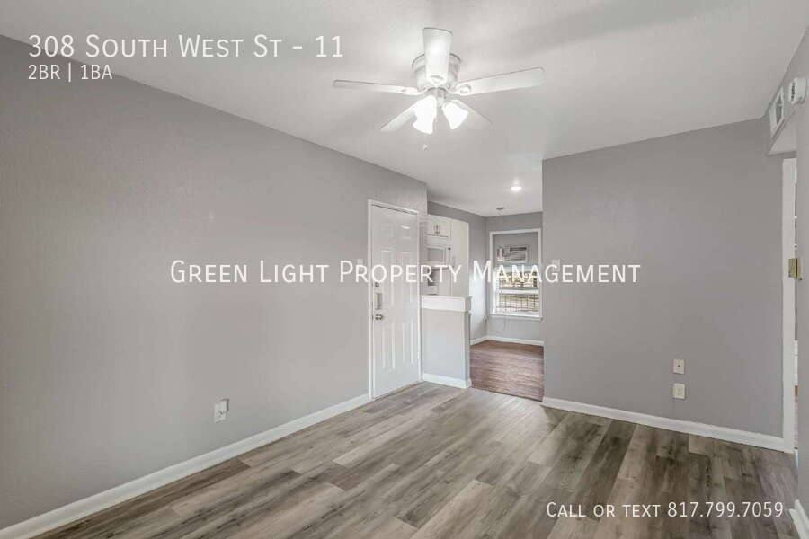 Apartment for rent at 308 S W St, Arlington, TX 76010