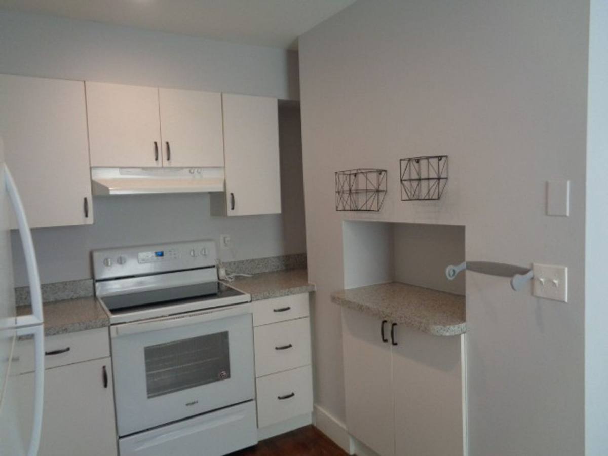 Apartment for rent at 4025 Falls Rd, Baltimore, MD 21211