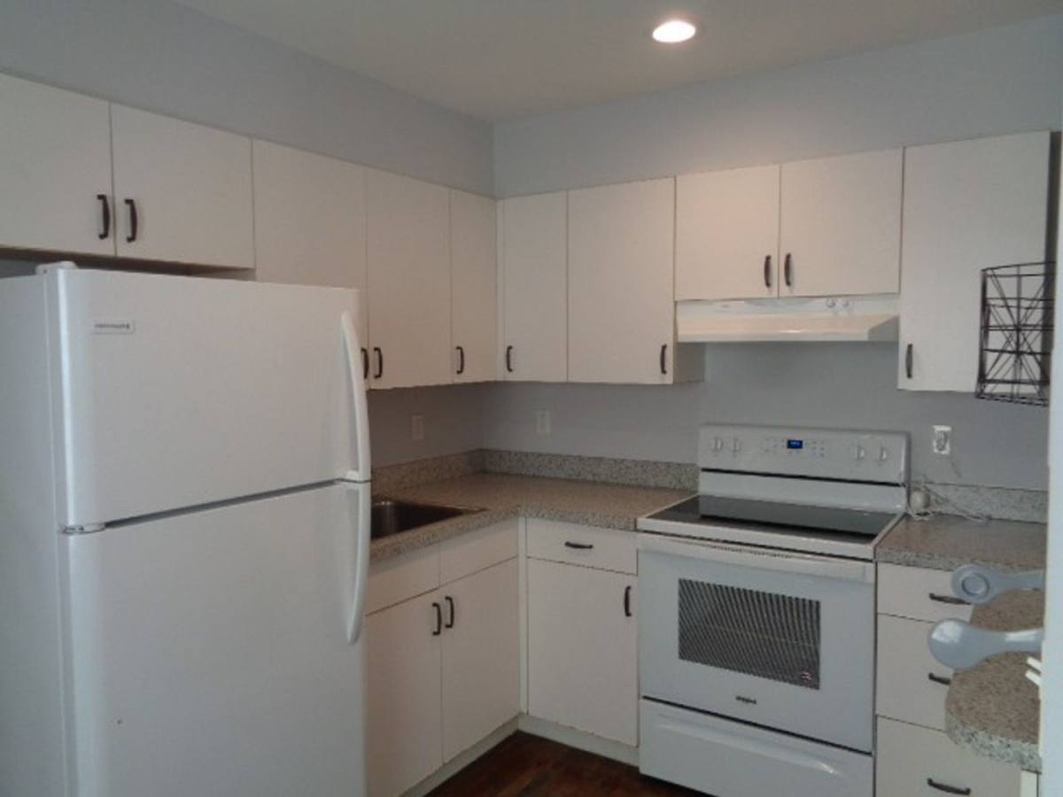 Apartment for rent at 4025 Falls Rd, Baltimore, MD 21211