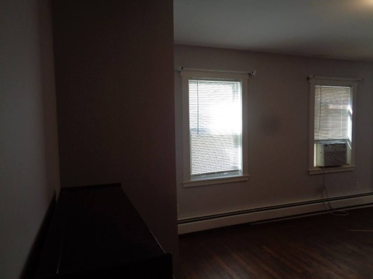 Apartment for rent at 4025 Falls Rd, Baltimore, MD 21211
