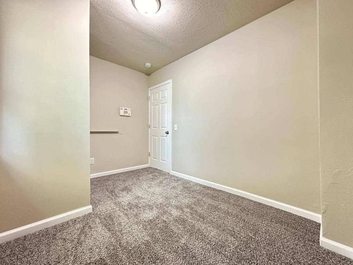 House for rent at 204 E Leland Ave, Des Moines, IA 50315