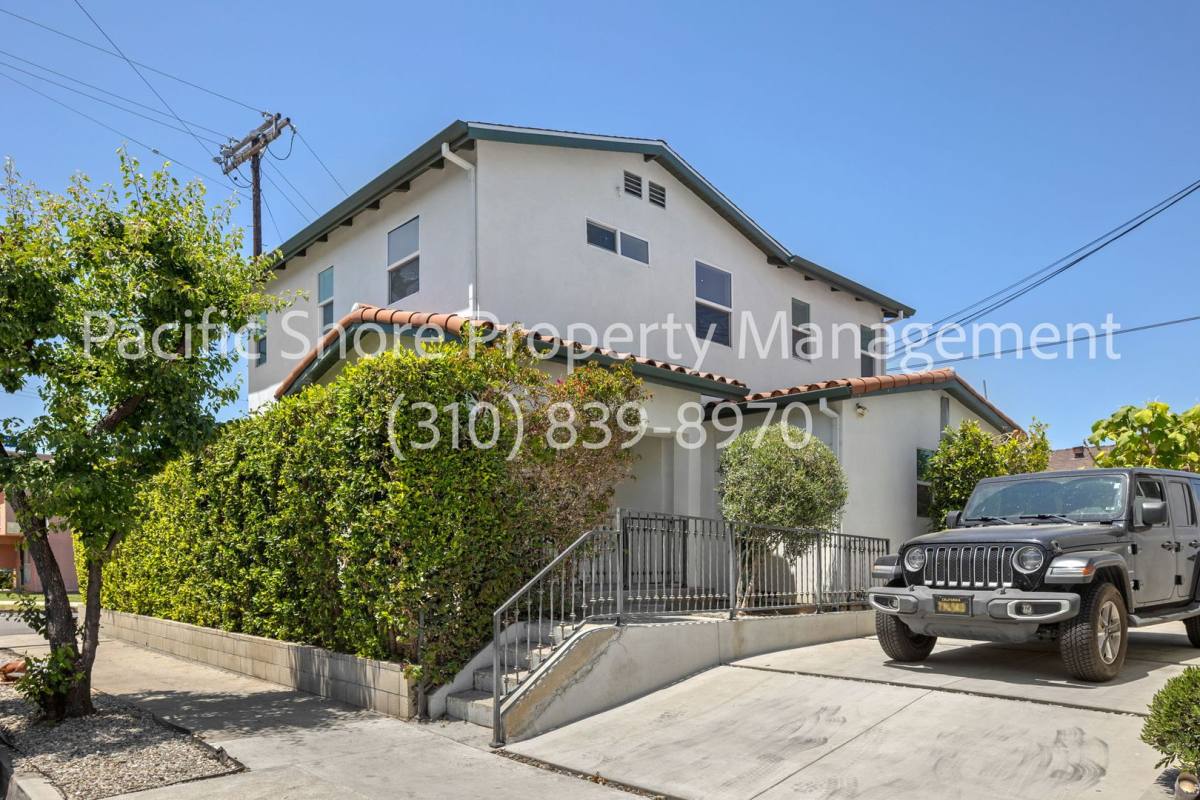 Apartment for rent at 203 N Benton Way, Los Angeles, CA 90026
