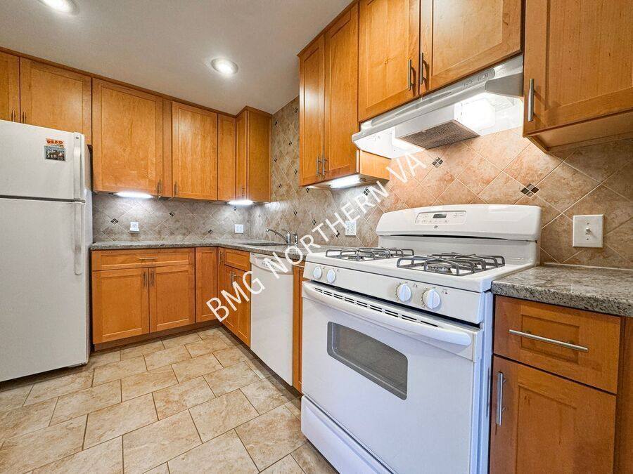 Condo for rent at 200 N Maple Ave #603, Falls Church, VA 22046