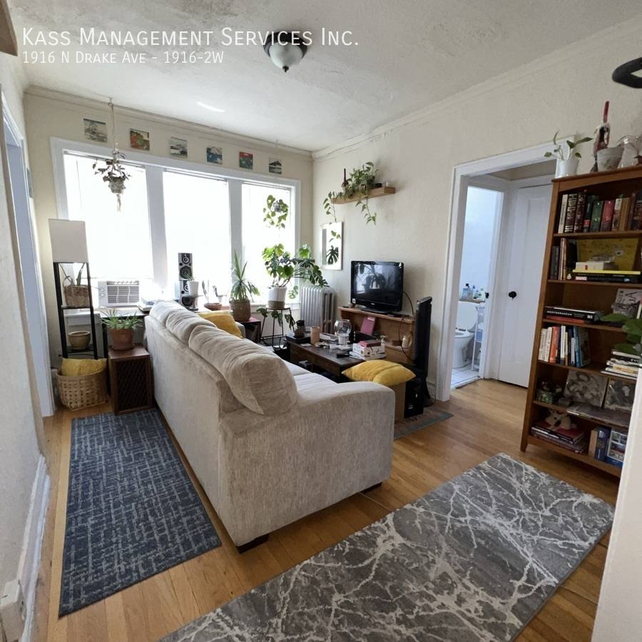 Apartment for rent at 1916 N Drake Ave #2W, Chicago, IL 60647
