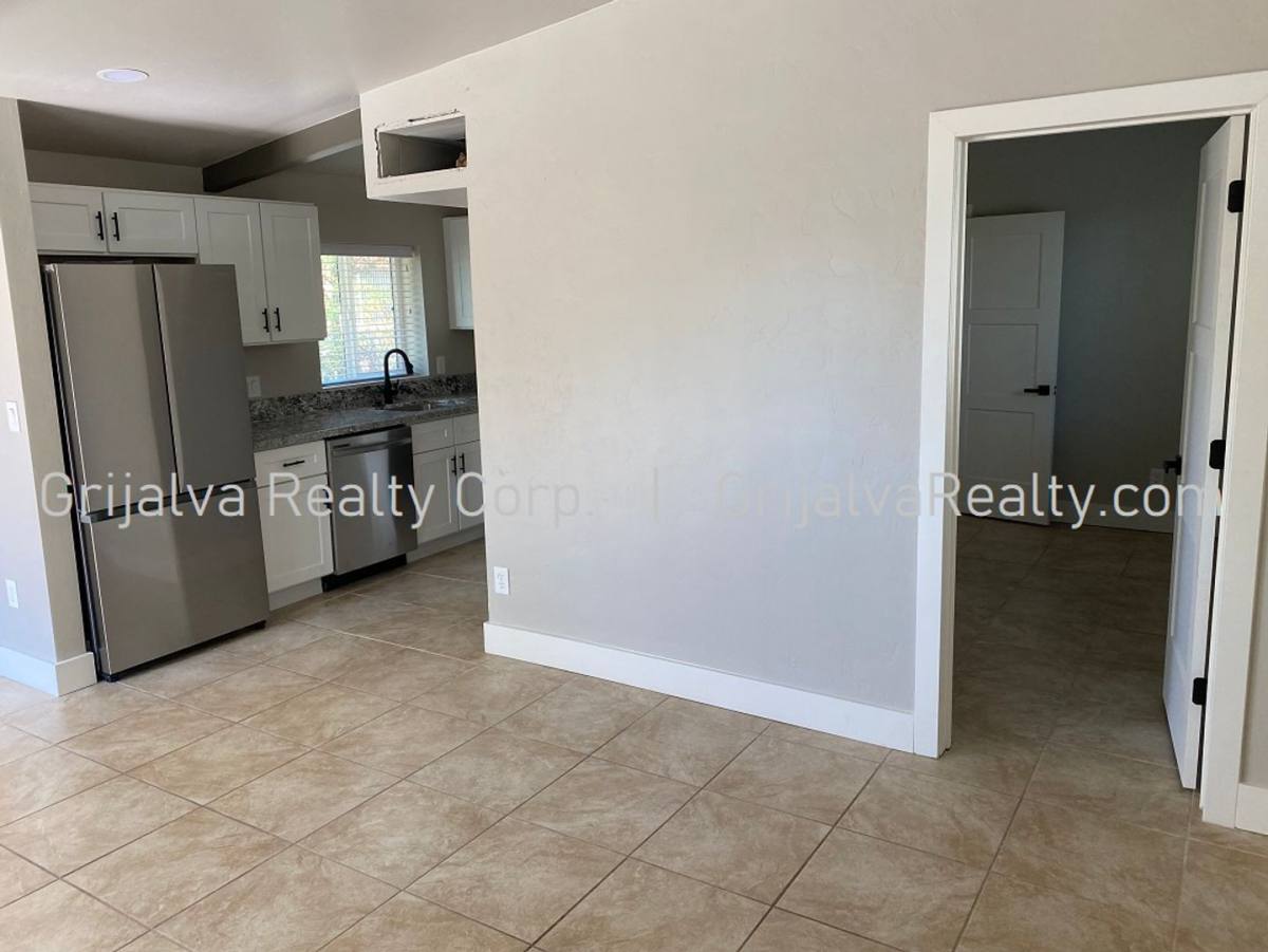 Apartment for rent at 2923-2941 E 10th St, Tucson, AZ 85716