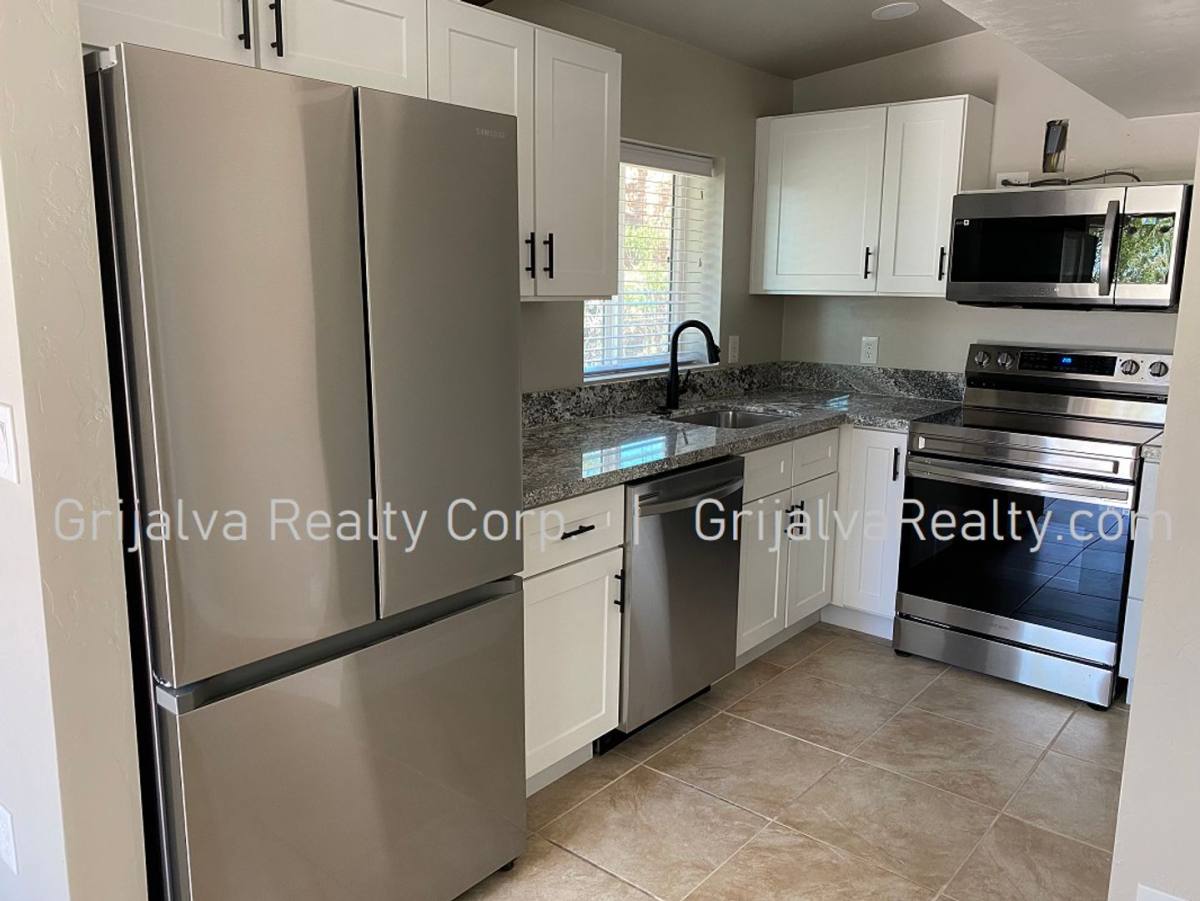 Apartment for rent at 2923-2941 E 10th St, Tucson, AZ 85716